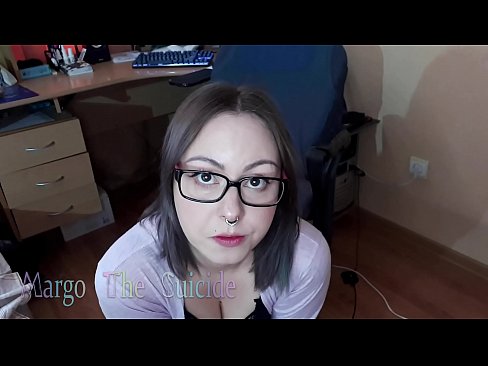 ❤️ 안경을 쓴 섹시한 여자가 카메라에 딜도를 빤다. ❌ 항문 포르노 포르노에서 ko.pornpicslove.ru ❌️❤